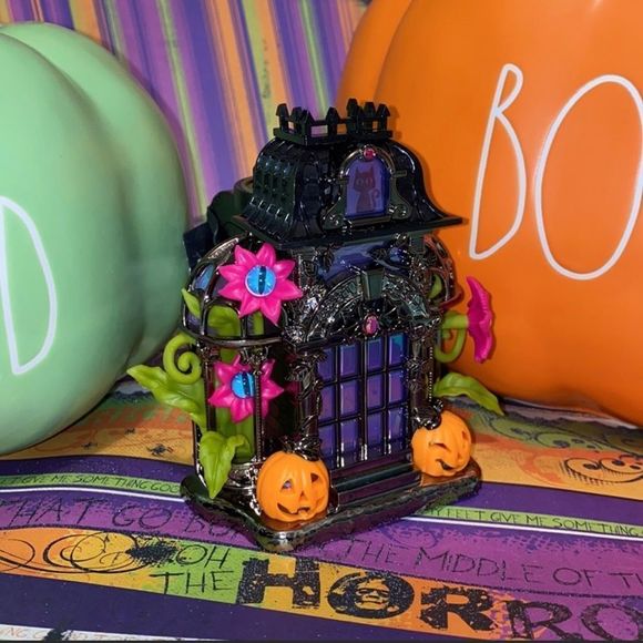 Bath & Body Works Wallflower Plug-In Halloween‎ Haunted House Projector - Picture 5 of 12